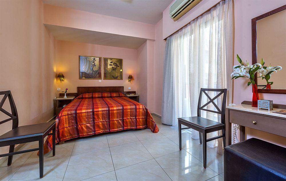 Leonidas Hotel & Apartments Ретимно Экстерьер фото